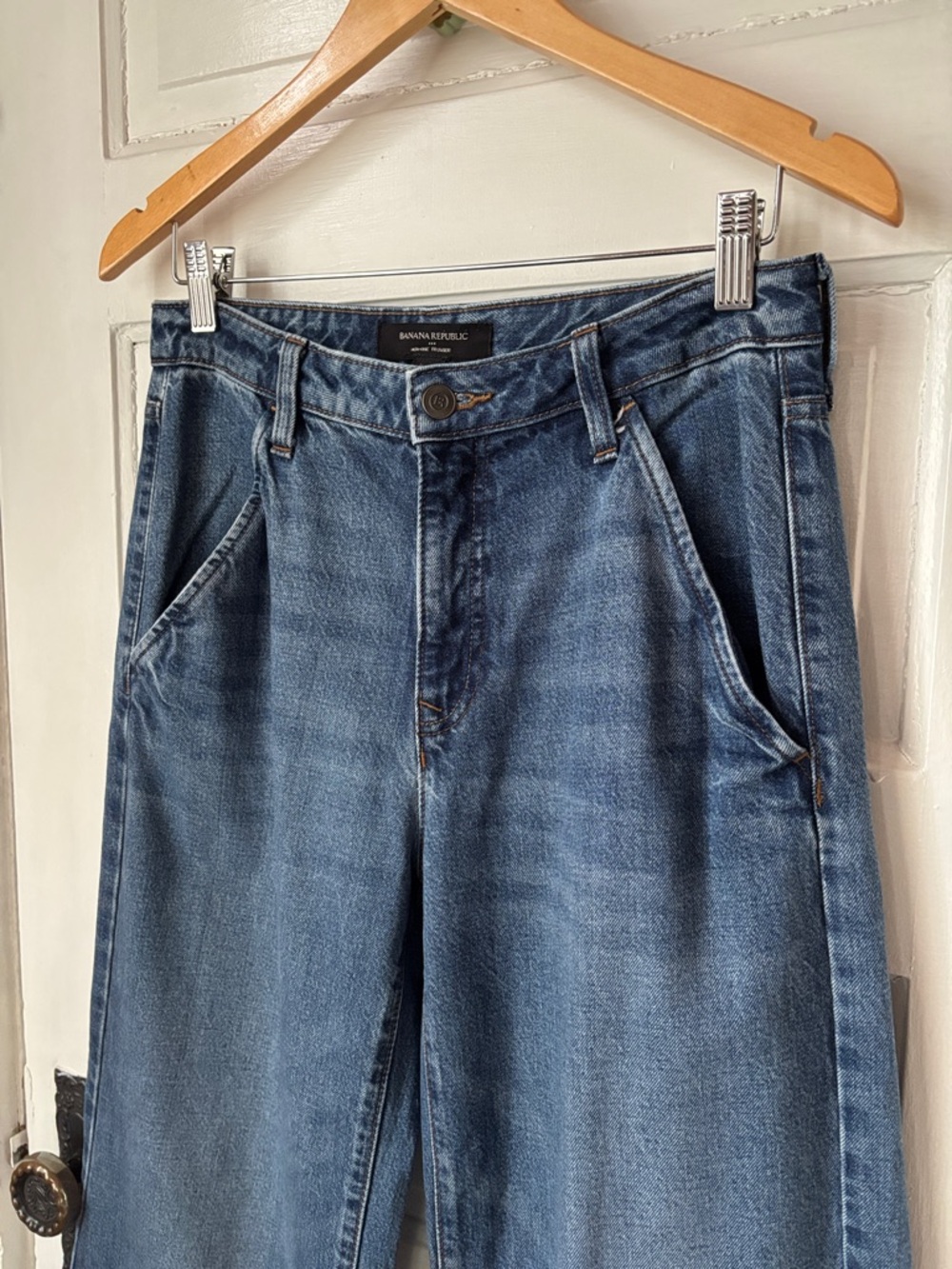 BANANA REPUBLIC HIGH RISE TROUSER JEANS - Picture 4 of 12